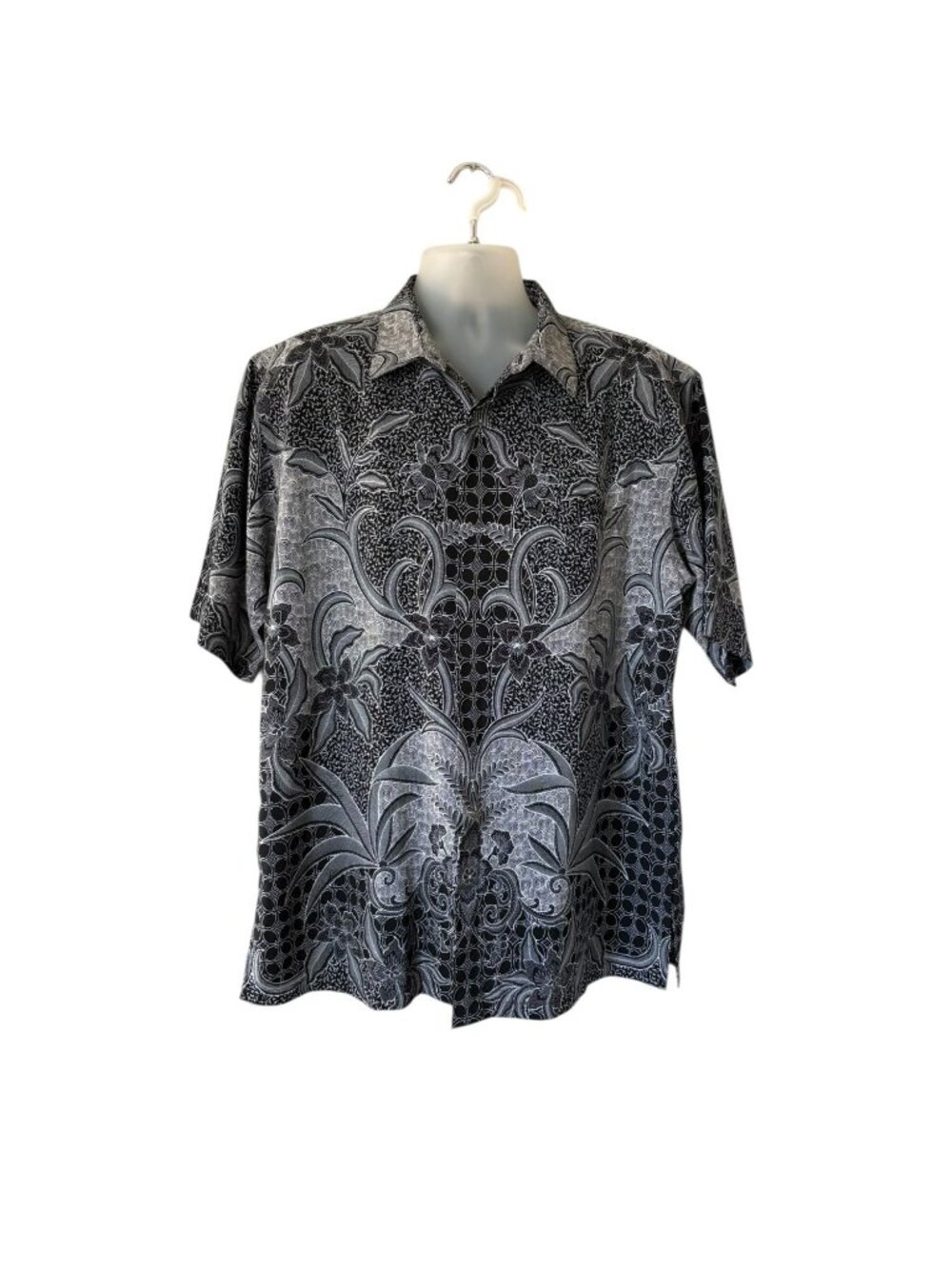 Batik Keris Mens Black Floral Vintage Button Down Casual Size XL 18